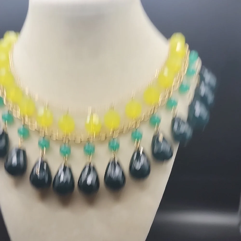 Elegant Multicolor Beaded Necklace